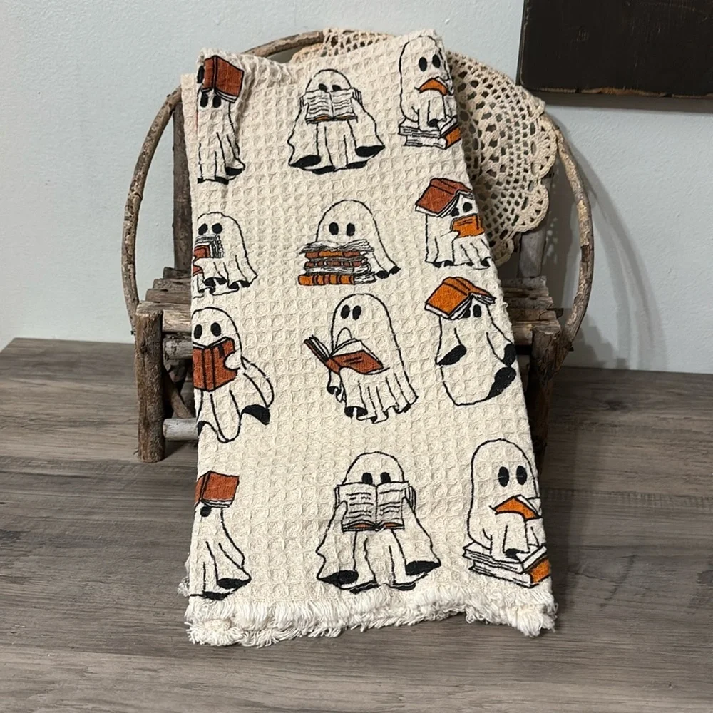 1 SET LEFT! NWT RACHEL ZOE GHOST READING BOOK KITCHEN TOWELS SET OF 3  NWT